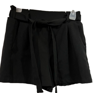 Streetwear Society Paperbag shorts with tie at waist and pockets